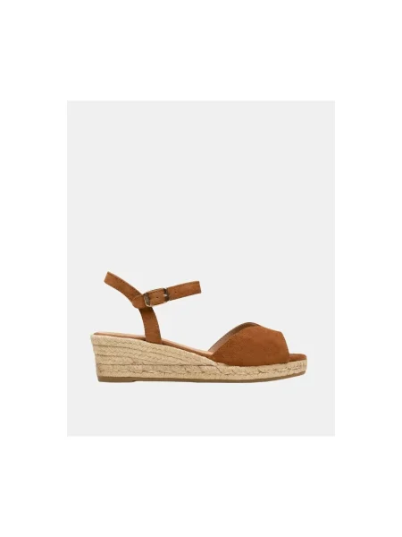 Pantofi Gaimo maro