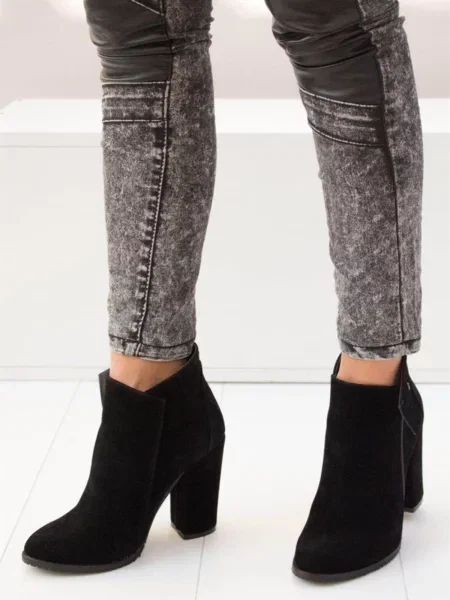 Gležnjarji Fox Shoes črna