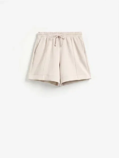 Pantaloni scurți Reserved bej