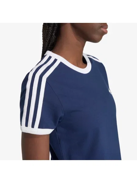 Рокля Adidas Originals на райета бяло