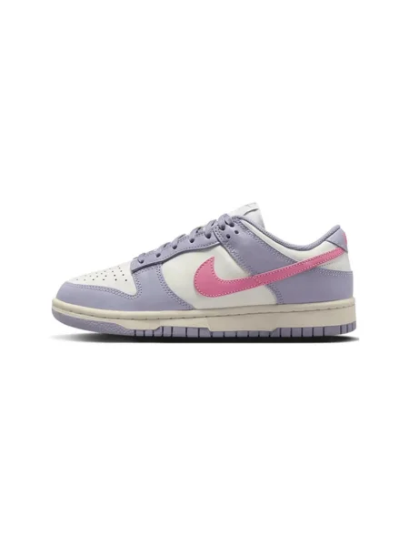 Pantofi Nike roz