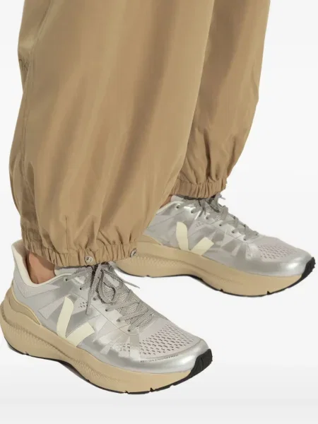 Sneakerși Veja argintiu