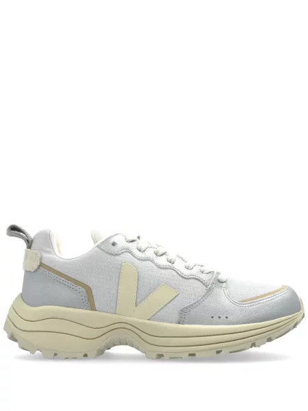 Sneakerși Veja argintiu