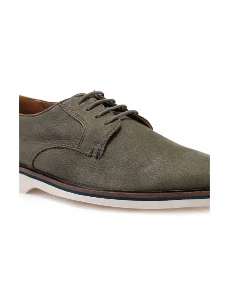 Pantofi Clarks