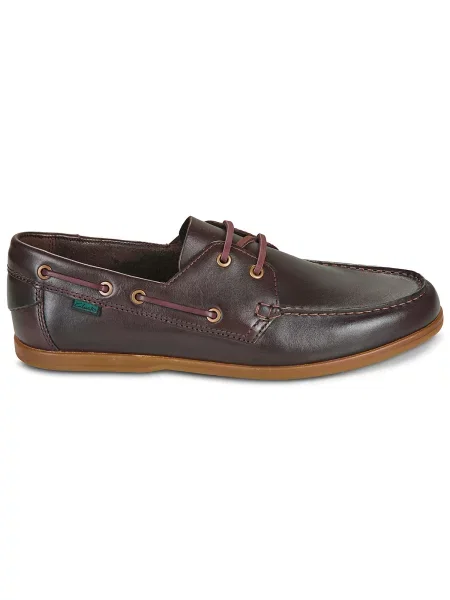 Pantofi Clarks din dantelă maro