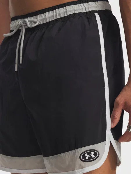 Шорты Under Armour для бега черные
