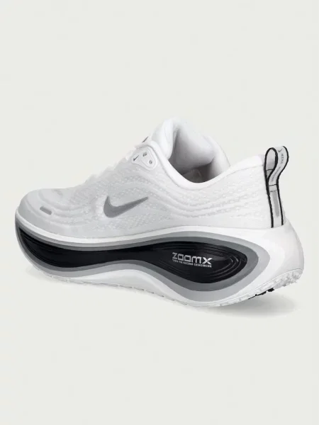 Nike férfi futócipő Vomero Plus fehér