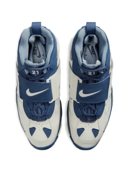 Sneakerși Nike Vomero cu bretele negru