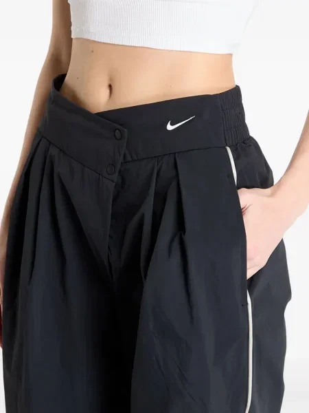 Top sport Nike din fleece plisat fără mâneci alb