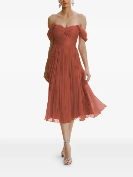 Rochie midi Framboise până la genunchi cu umerii deschiși de costum roșu