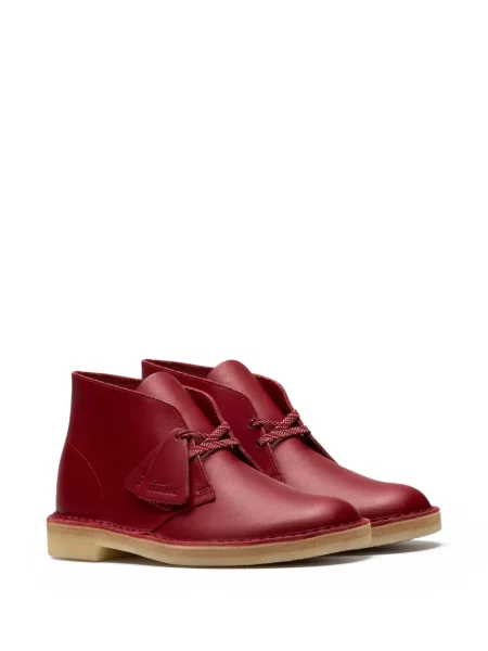 Пустинни ботуши Clarks Originals с връзки с дантела червено