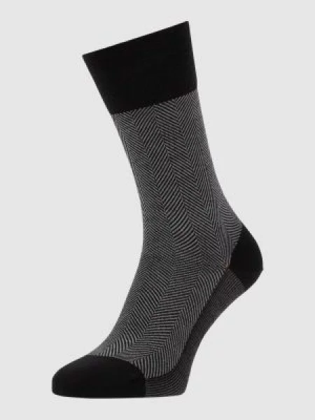 Skarpety z mieszanki wełny merino model ‘Sensitive Herringbone’ Falke czarne