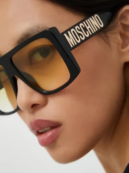 Слънчеви очила Moschino Eyewear с автограф черно