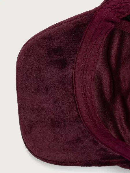 Велюровая кепка Juicy Couture