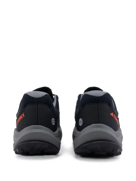 Pruhované trekkingové lněné tenisky Adidas UltraBoost šedé