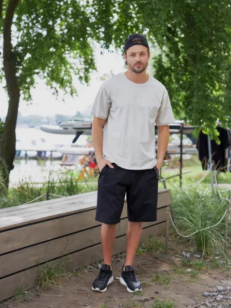 Спортивные шорты Umon черные