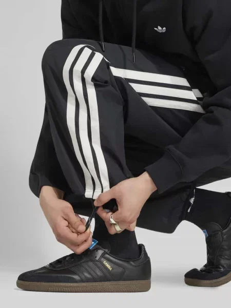 Adidas Spodnie dresowe czarny