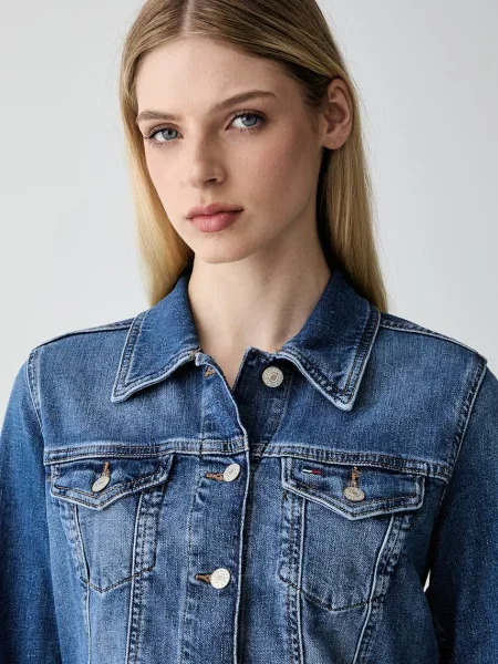 Tommy Jeans преходно яке дамско от деним синьо