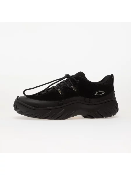 Сникърси Oakley Meridian Low Ext Blackout EUR 8