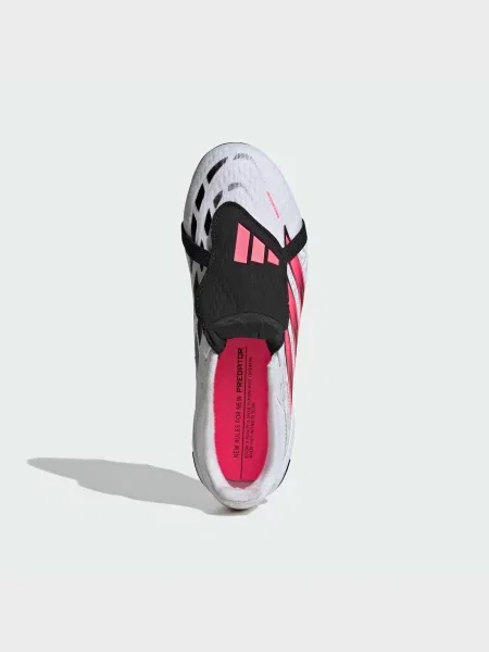 Детские кроссовки Adidas Primeknit белые