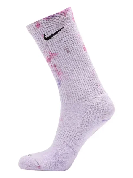Pantaloni scurți Nike cu șireturi din dantelă cu model camuflaj roz