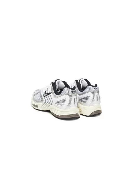Superge Nike Air Pegasus bela