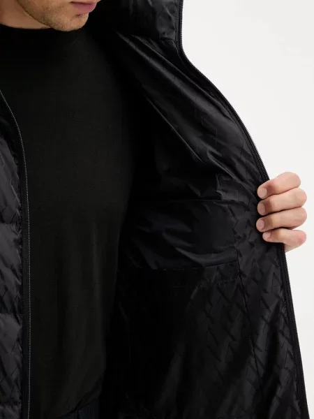 Пуховик Armani Exchange черный