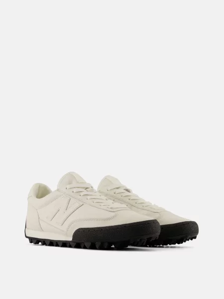 Кожаные повседневные кроссовки New Balance белые