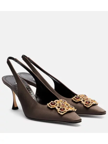Pantofi cu toc Manolo Blahnik din satin slingback maro
