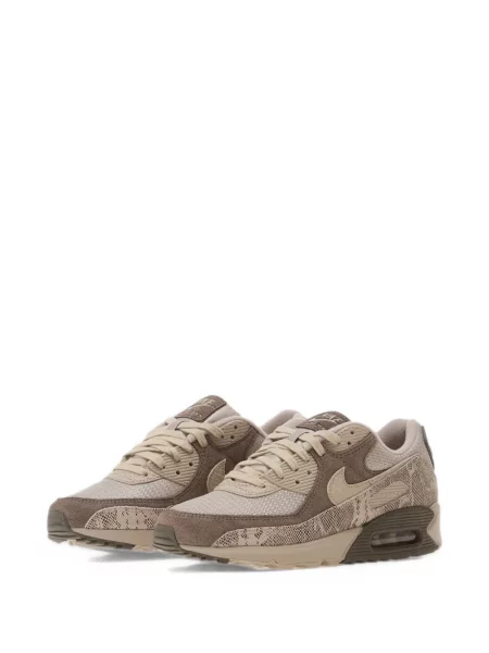 Top Nike