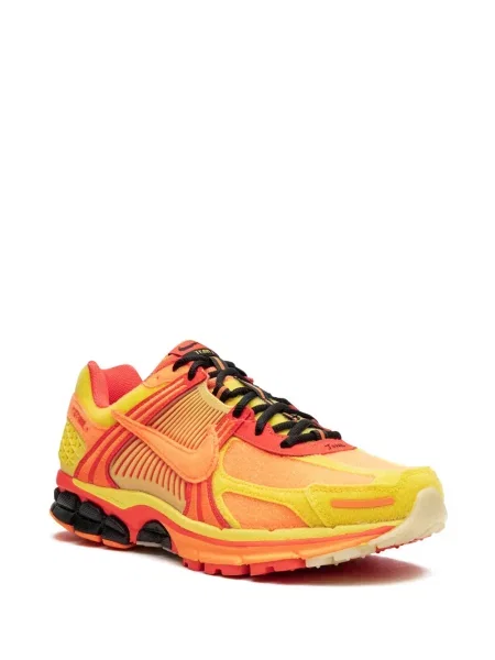 Sportbačiai Nike Vomero oranžinė