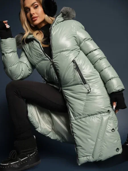 Jachetă închis matlasată cu glugă și blană Asmina verde