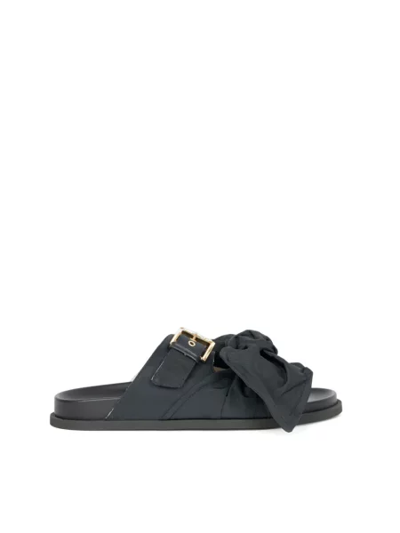Sandale N°21 cu funde negru