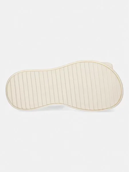 Шлепанцы Goe