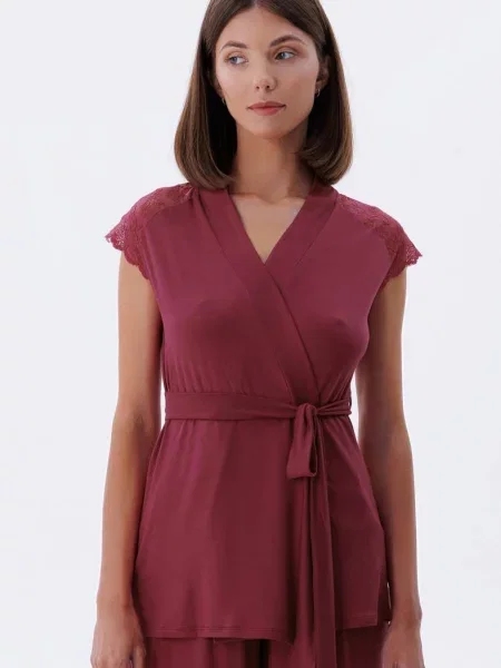 Женский однотонный халат червоний