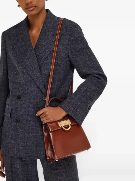 Top Ferragamo maro