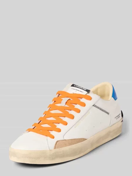 Sneakersy z wiązaniem Model DISTRESSED' Crime London białe