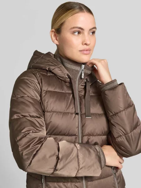 Płaszcz w pikowanym wyglądzie krój regular fit Monari