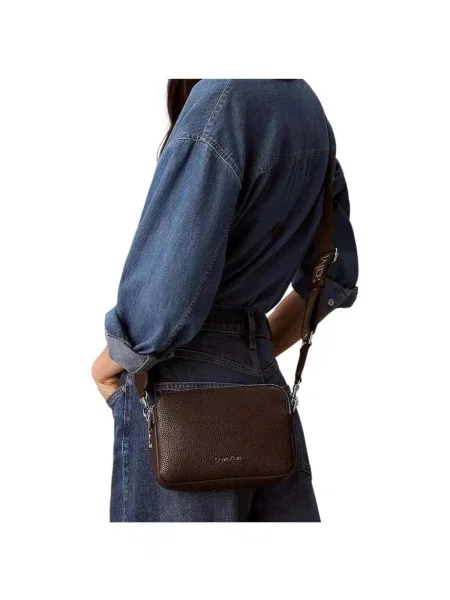 Geantă Calvin Klein Webbing 2X Strap Camera Bag Roșu maro