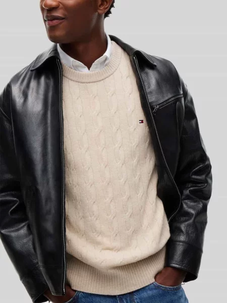 Sweter o kroju regular fit z czystej wełny owczej Tommy Hilfiger biały