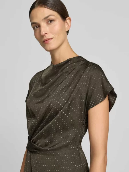Lejąca sukienka casualowa z wzorem na całej powierzchni Jake*s Collection