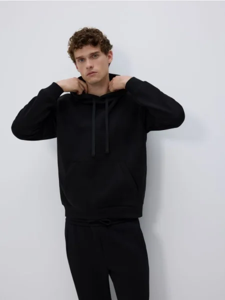 Reserved Hanorac regular fit negru