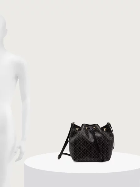 Calvin Klein Táska Emblem Aop Drawstring Bucket fekete