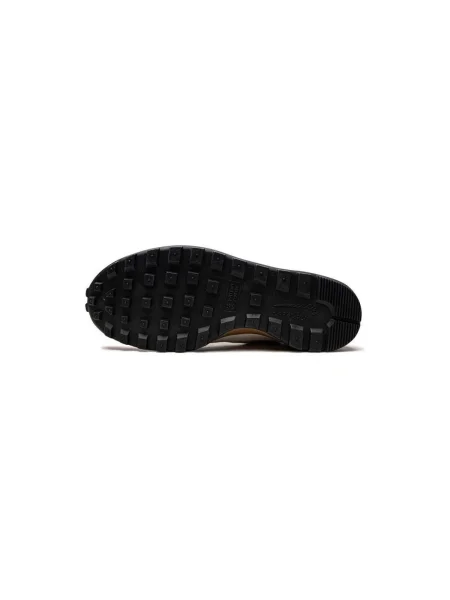 Pantofi Nike bej