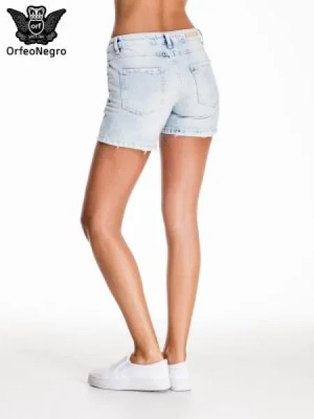 Pantaloni scurți din denim Fashionhunters cu strasuri gri
