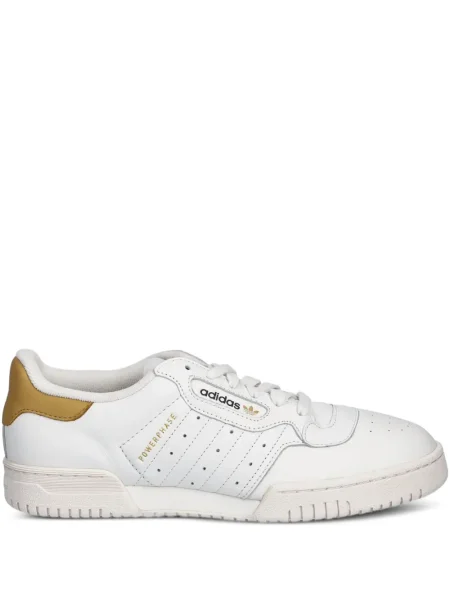 Pruhované slip on tenisky Adidas Campus s výšivkou bílé