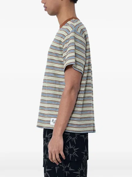 Tricou Brain Dead cu dungi cu decolteu rotund
