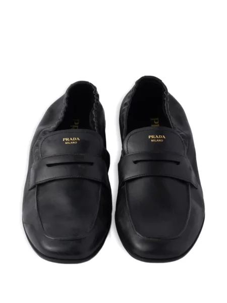 Pantofi loafer Prada cu imagine negru
