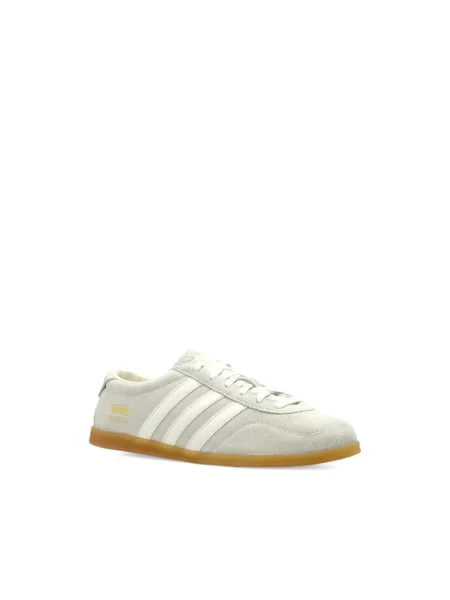 Sneakersy Adidas Originals zamszowe białe