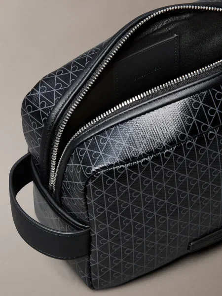 Pungă cosmetică Calvin Klein negru